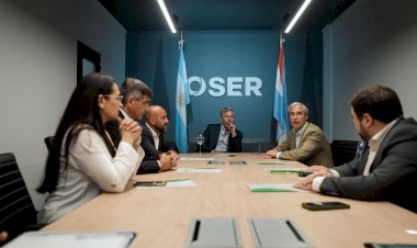 Frigerio recorrió las nuevas oficinas que modernizan la Obra Social de Entre Ríos