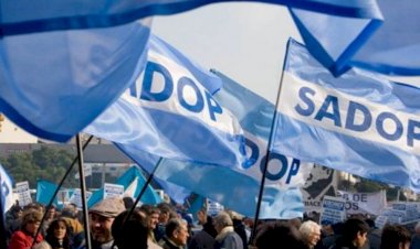 Los docentes privados también van paro y marchan este jueves