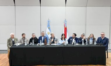 En reunión de gabinete ampliada, Frigerio repasó las reformas impulsadas y ratificó el rumbo de la gestión