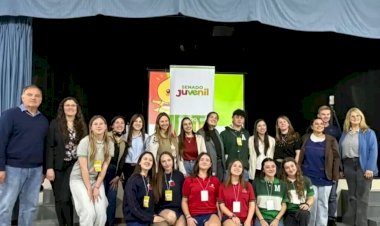 El Colegio El Redentor triunfó en la Instancia Departamental del Senado Juvenil