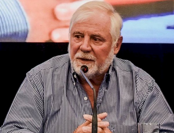 Según Allende, el gobierno “tiene los votos” para aprobar la reforma previsional