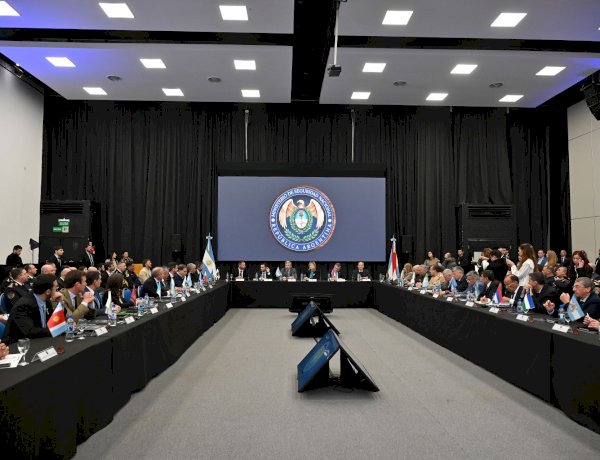 Frigerio encabezó la apertura del Consejo Federal de Seguridad Interior que sesionó en Entre Ríos