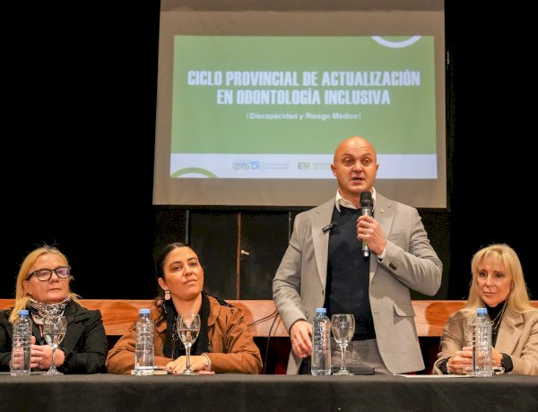 Salud e Iprodi iniciaron el ciclo Provincial de Actualización en Odontología Inclusiva