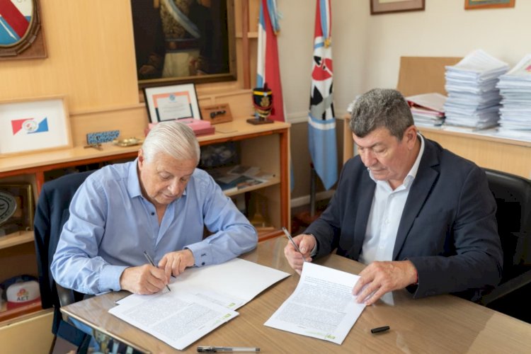 Rubricaron un convenio para la terminación de 63 viviendas en Concepción del Uruguay